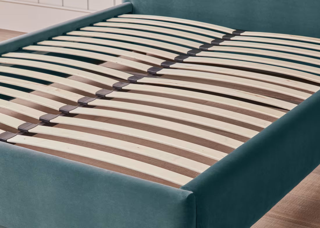 Monroe Bed